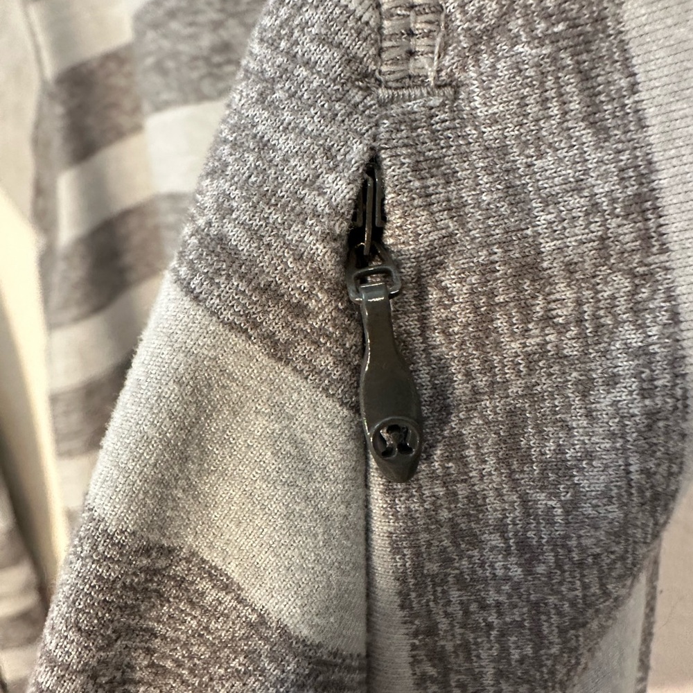 Lululemon Race Your Pace 1/2 Zip Pullover Size 4 - Picture 5 of 6